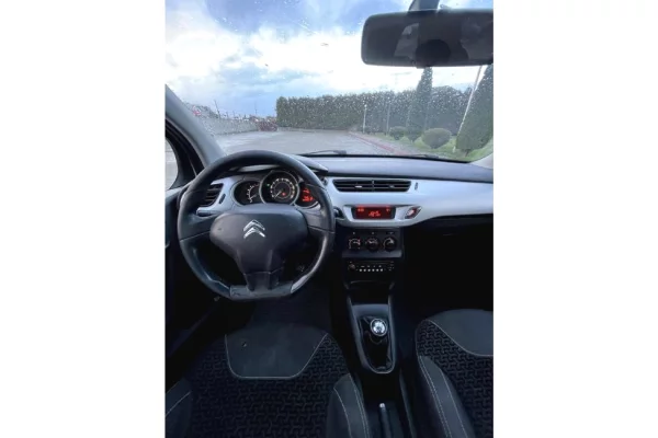 Auto in Vendita a Gjakova, Citroen, 2011 Diesel,Kambio Manual Pagamento 4,300  Euro.