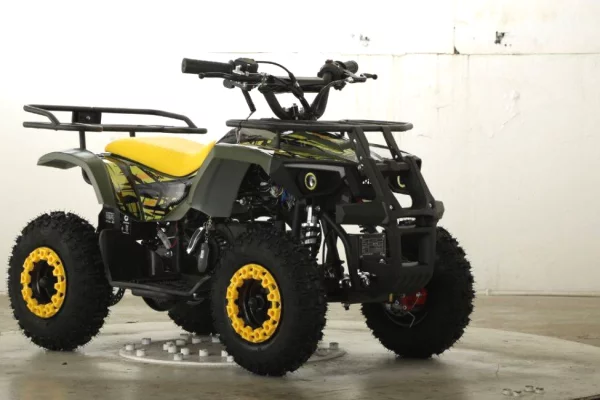 Veshje dhe Aksesor per Femije ne Peje - 380 Euro