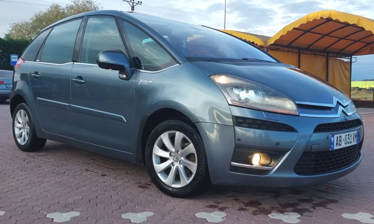 Auto in Vendita a Tirana, Citroen, 2008 Diesel,Kambio Manual Pagamento 2,900  Euro.