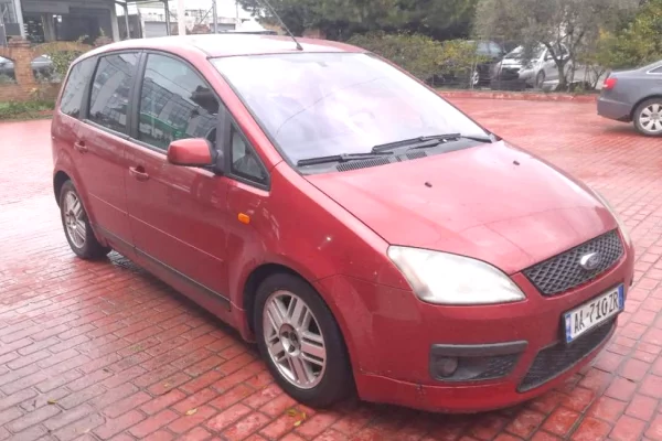 Auto in Vendita a Tirana - 2,600 Euro