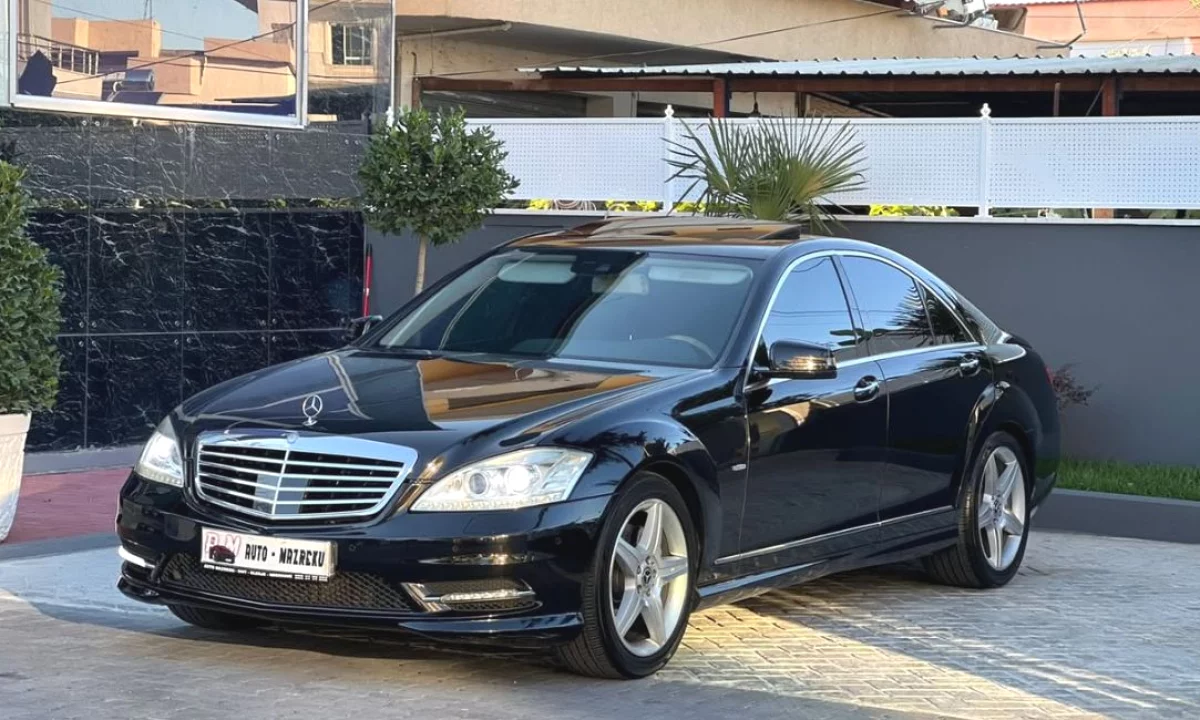 Auto in Vendita a Fier, Mercedes-Benz, 2011 Diesel,Kambio Automatik Pagamento 11,500  Euro.