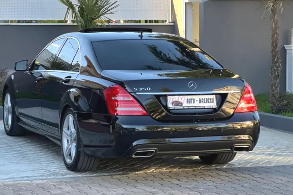 Auto in Vendita a Fier - 11,500 Euro