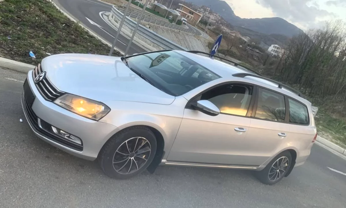 Auto in Vendita a Tirana, Volkswagen, 2012 Diesel,Kambio Automatik Pagamento 6,000  Euro.