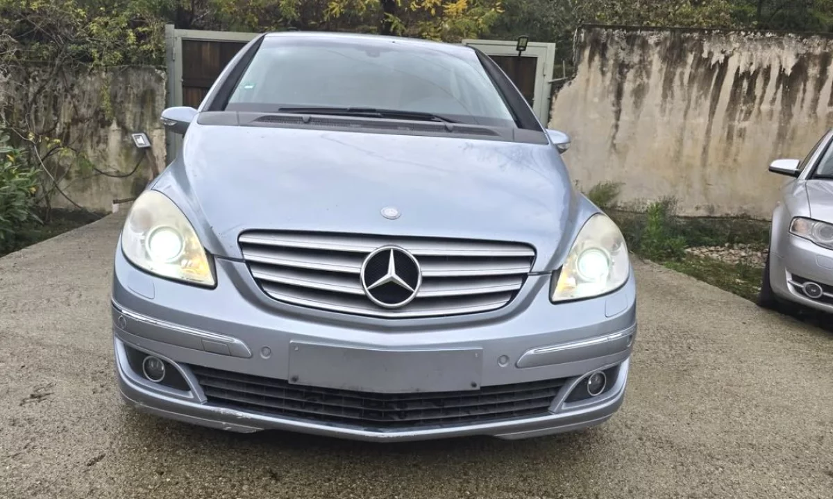 Auto in Vendita a Tirana, Mercedes-Benz, 2007 Diesel,Kambio Automatik Pagamento 2,500  Euro.