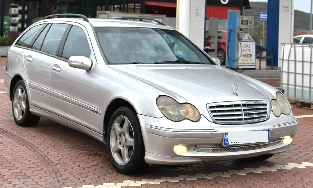 Auto in Vendita a Tirana, Mercedes-Benz, 2003 Diesel,Kambio Automatik Pagamento 2,200  Euro.