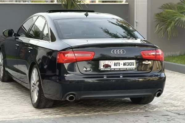 Auto in Vendita a Tirana - 9,200 Euro