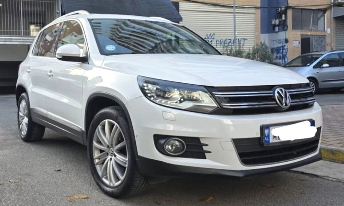 Auto in Vendita a Tirana, Volkswagen, 2013 Diesel,Kambio Automatik Pagamento 8,900  Euro.