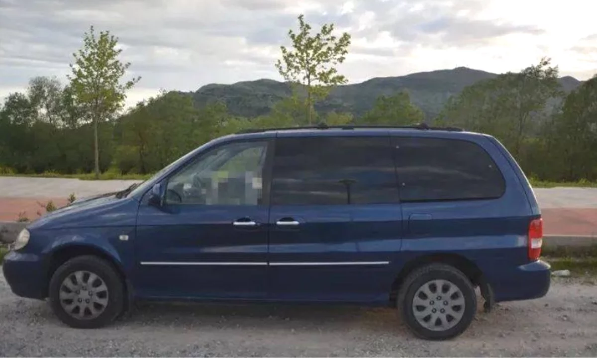 Auto in Vendita a Scutari, KIA, 2005 Diesel,Kambio Manual Pagamento 2,800  Euro.