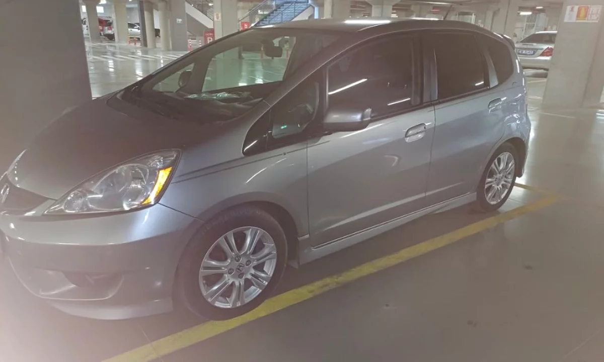 Auto in Vendita a Tirana, Mercedes-Benz, 2011 gasoline-gas,Kambio Automatik Pagamento 5,800  Euro.