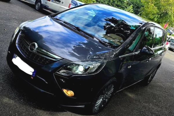 Auto in Vendita a Tirana - 5,900 Euro