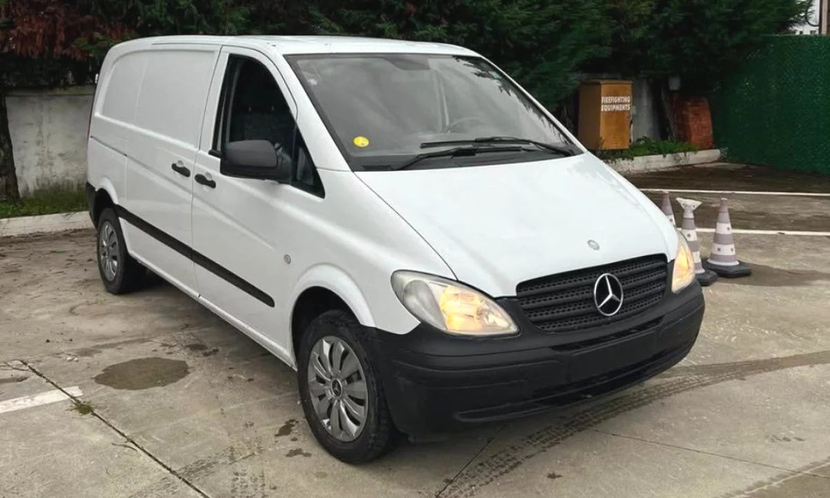 Auto in Vendita a Scutari, Mercedes-Benz, 2007 Diesel,Kambio Manual Pagamento 7,400  Euro.