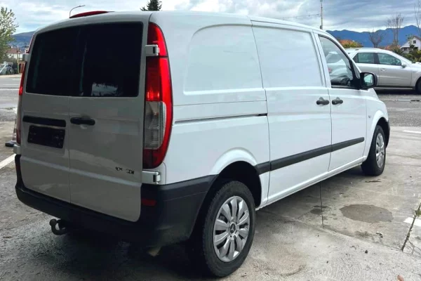 Auto in Vendita a Scutari - 7,400 Euro