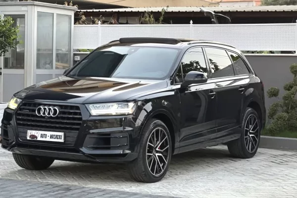 Auto in Vendita a Fier - 18,000 Euro