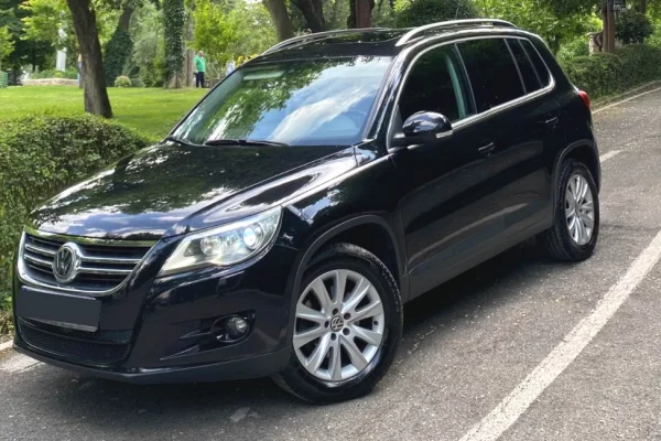 Auto in Vendita a Tirana - 8,800 Euro