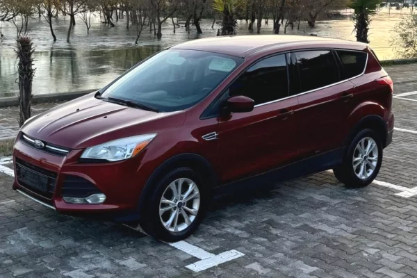 Auto in Vendita a Tirana - 6,500 Euro