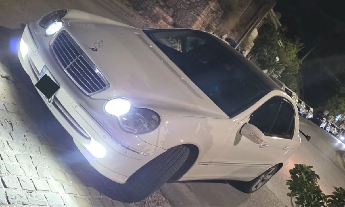 Auto in Vendita a Tirana, Mercedes-Benz, 2004 Diesel,Kambio Automatik Pagamento 5,200  Euro.