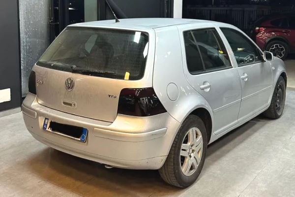 Auto in Vendita a Tirana - 1,700 Euro