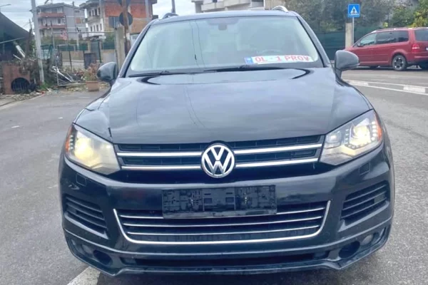 Auto in Vendita a Tirana - 13,500 Euro