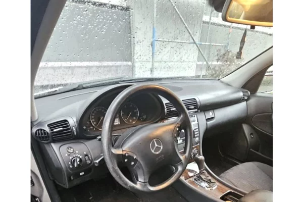 Auto in Vendita a Tirana - 4,200 Euro