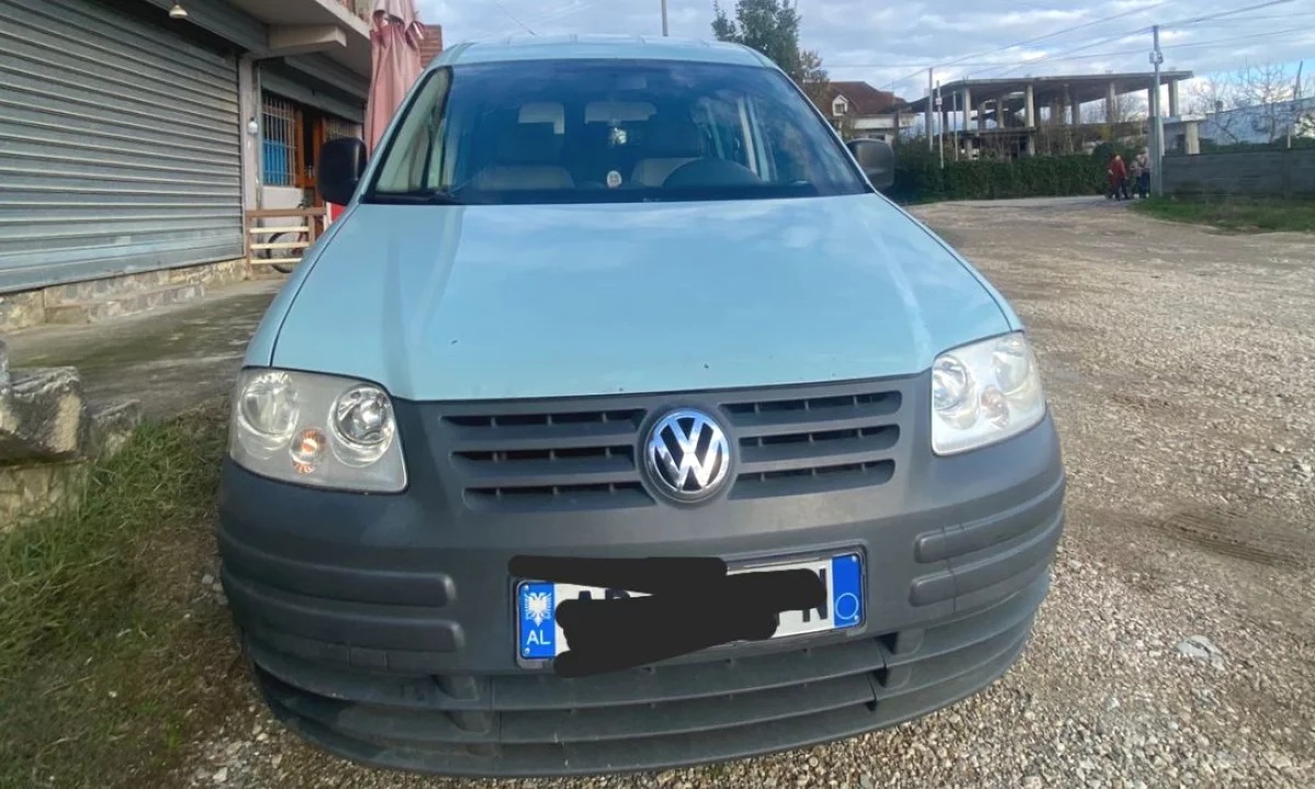 Auto in Vendita a Tirana, Volkswagen, 2006 Diesel,Kambio Automatik Pagamento 4,300  Euro.
