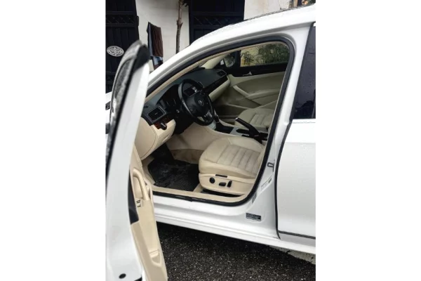 Auto in Vendita a Tirana - 7,500 Euro