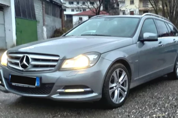 Auto in Vendita a Pogradec - 9,000 Euro