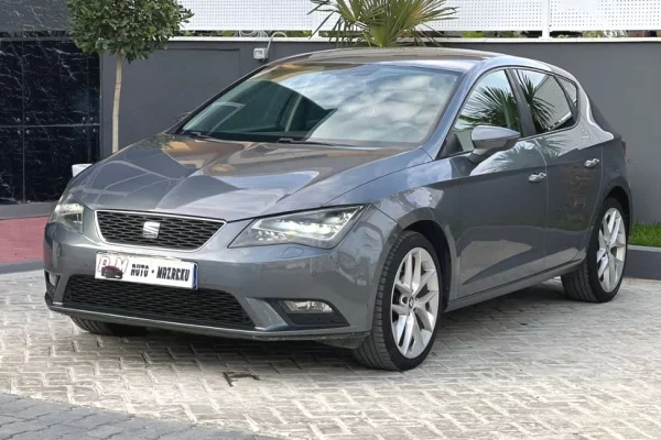 Auto in Vendita a Fier - 6,400 Euro