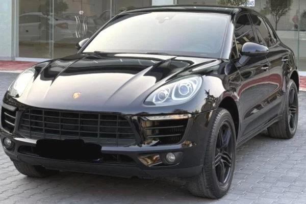 Auto in Vendita a Tirana - 19,999 Euro