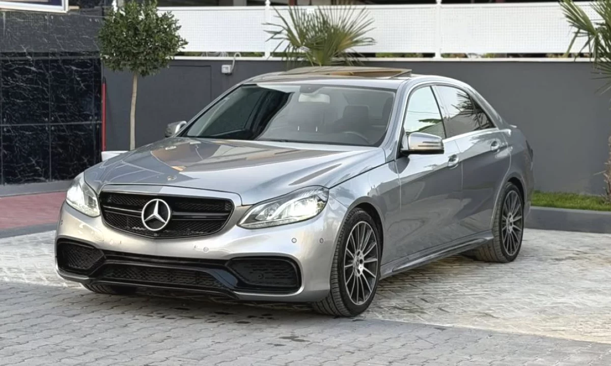 Auto in Vendita a Fier, Mercedes-Benz, 2013 Diesel,Kambio Automatik Pagamento 10,900  Euro.