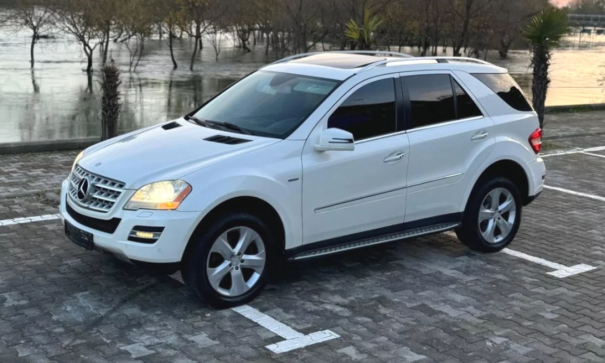 Auto in Vendita a Tirana, Mercedes-Benz, 2011 Diesel,Kambio Automatik Pagamento 10,500  Euro.