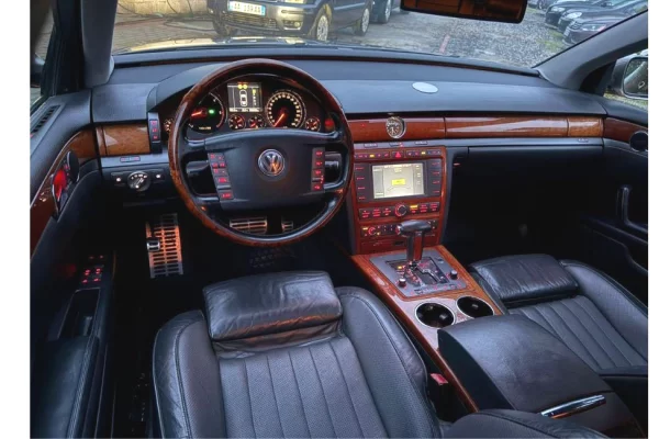 Auto in Vendita a Tirana - 5,500 Euro