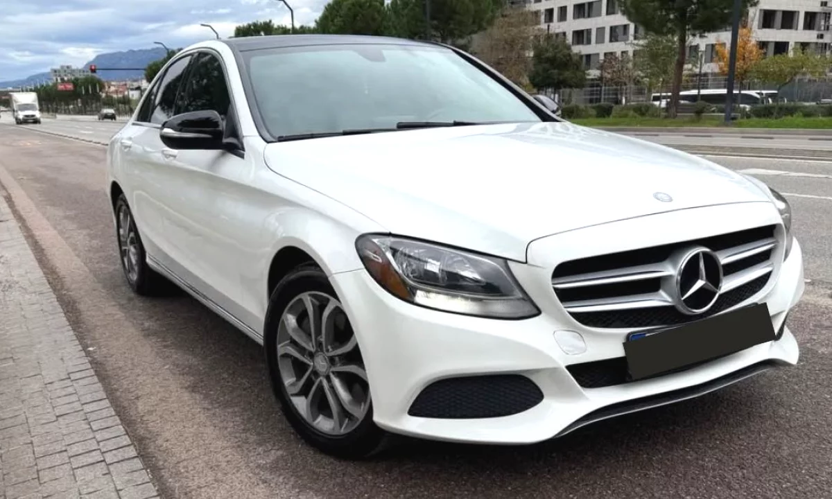 Auto in Vendita a Tirana, Mercedes-Benz, 2015 Benzine,Kambio Automatik Pagamento 11,500  Euro.