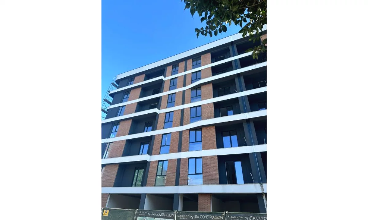 Shtepi ne shitje Apartament ne Tirane, 1+1, Mobilimi E mobiluar, Pagesa 70,000  Euro.