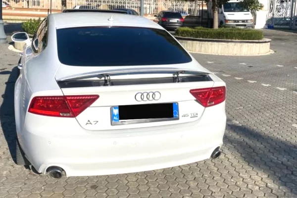 Auto in Vendita a Durazzo, Audi, 2015 Diesel,Kambio Automatik Pagamento 12,600  Euro.