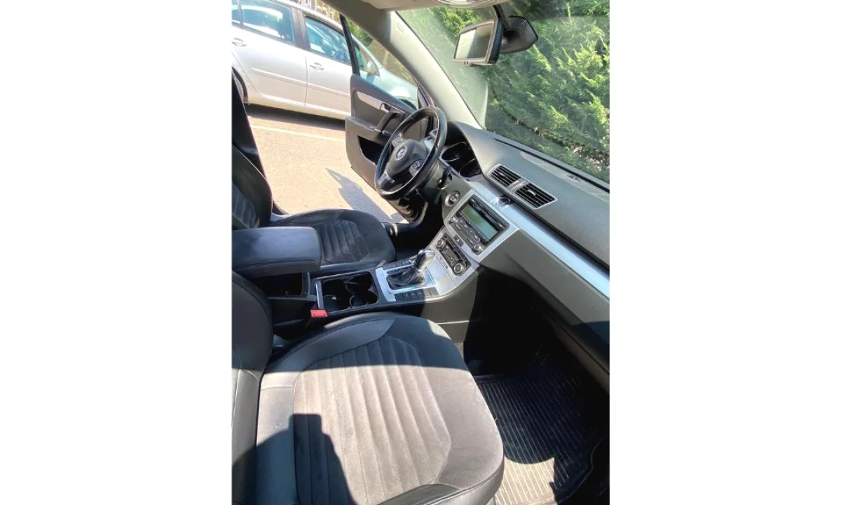 Auto in Vendita a Tirana, Volkswagen, 2011 Diesel,Kambio Automatik Pagamento 7,200  Euro.