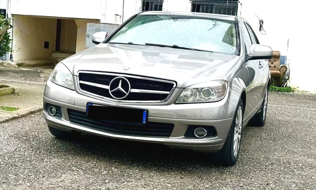 Auto in Vendita a Durazzo, Mercedes-Benz, 2007 Diesel,Kambio Automatik Pagamento 5,300  Euro.