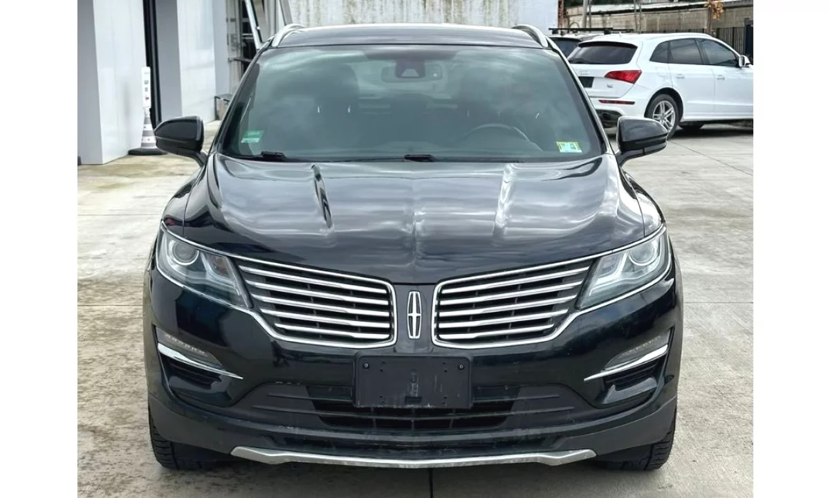 Auto in Vendita a Tirana, Lincoln, 2015 Diesel,Kambio Automatik Pagamento 14,500  Euro.