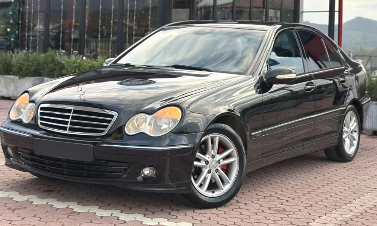 Auto in Vendita a Tirana, Mercedes-Benz, 2006 Diesel,Kambio Manual Pagamento 3,700  Euro.