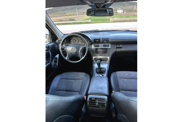 Auto in Vendita a Tirana - 3,700 Euro