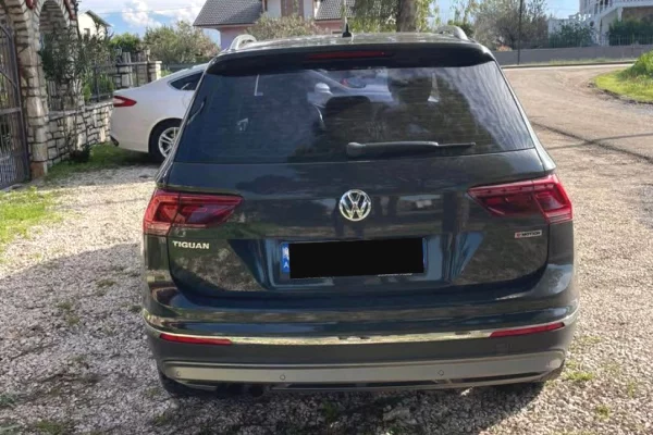 Auto in Vendita a Tirana - 19,000 Euro