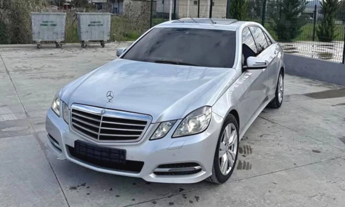Auto in Vendita a Tirana, Mercedes-Benz, 2013 Diesel,Kambio Automatik Pagamento 8,999  Euro.