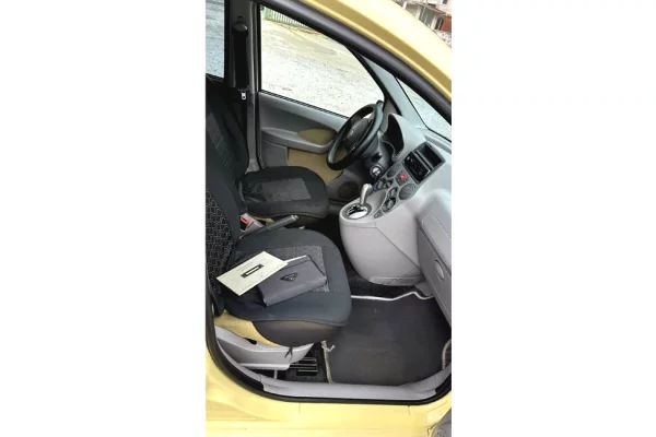 Auto in Vendita a Tirana, Fiat, 2003 Benzine,Kambio Manual Pagamento 2,500  Euro.