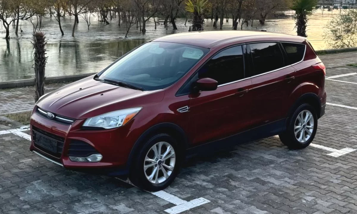 Auto in Vendita a Tirana, Ford, 2016 Diesel,Kambio Automatik Pagamento 6,500  Euro.