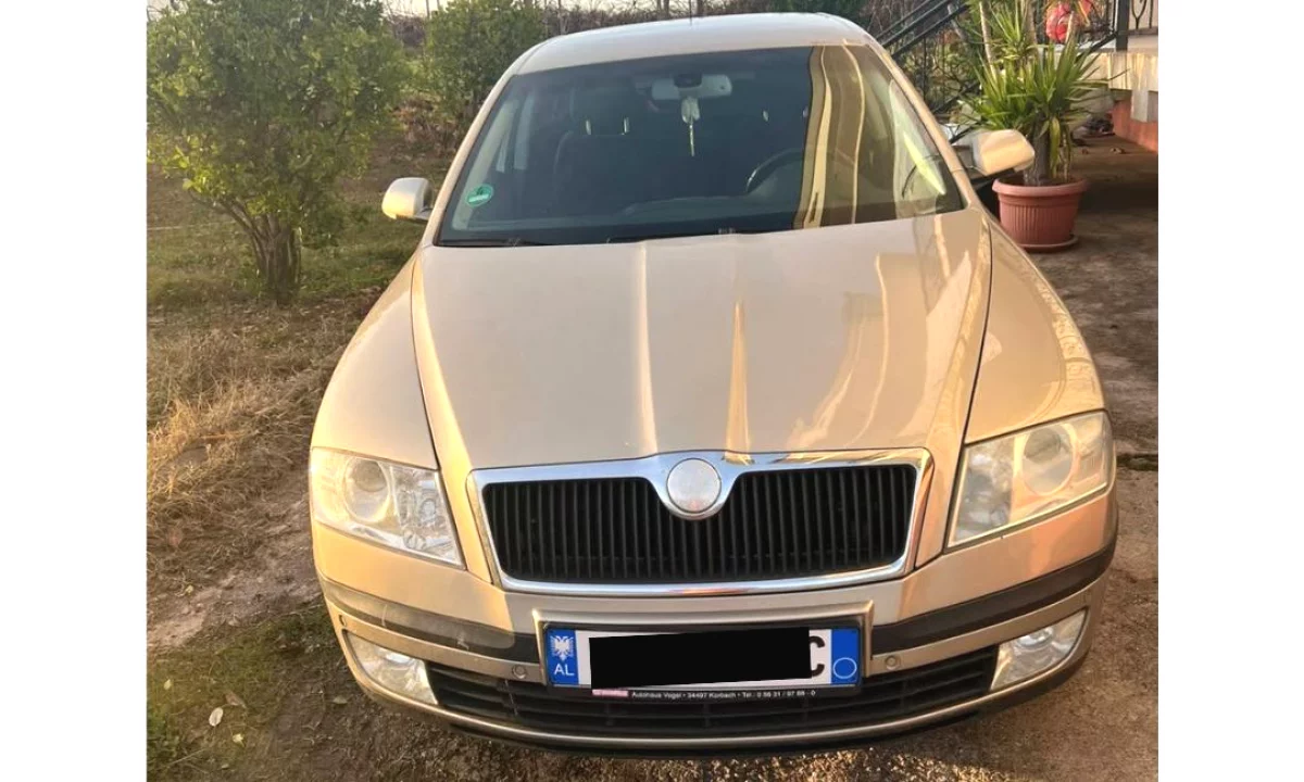 Auto in Vendita a Tirana, Skoda, 2007 Diesel,Kambio Automatik Pagamento 4,500  Euro.