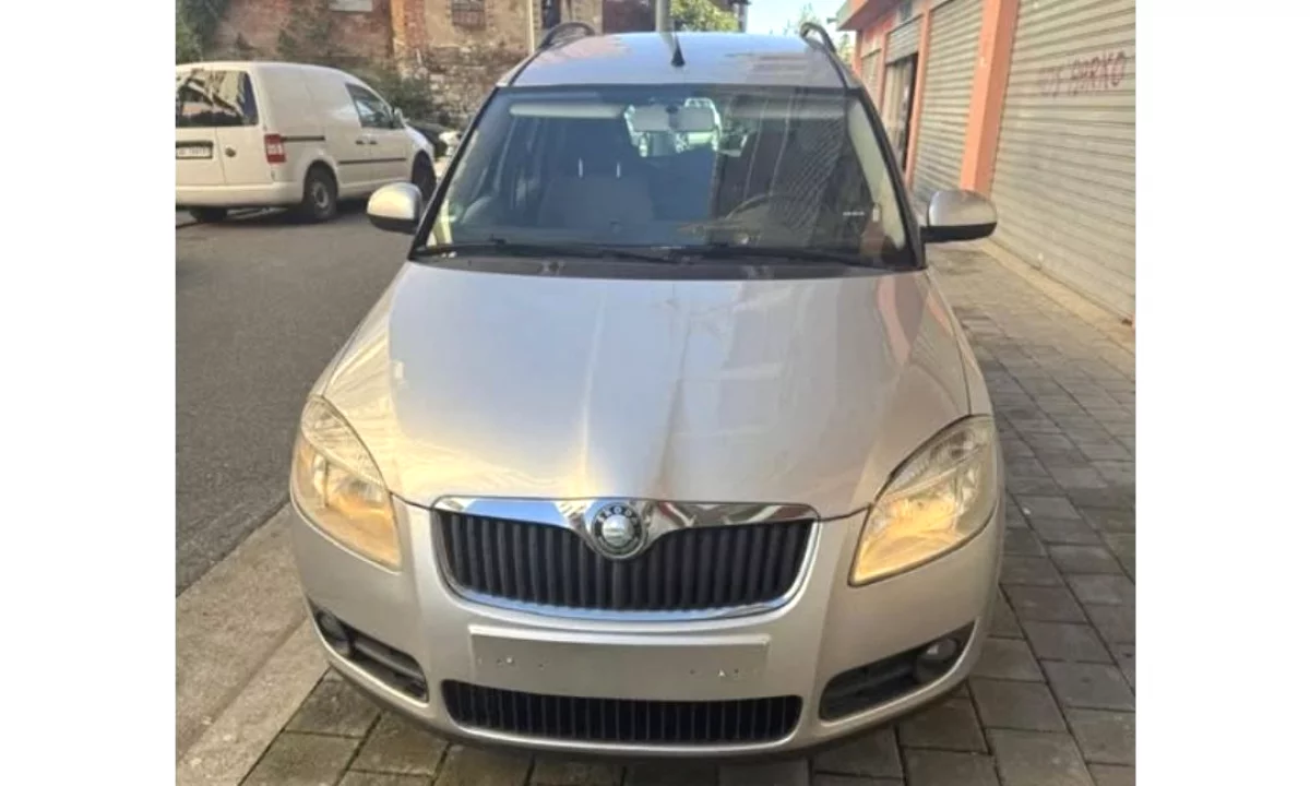 Auto in Vendita a Tirana, Skoda, 2007 Diesel,Kambio Automatik Pagamento 3,500  Euro.