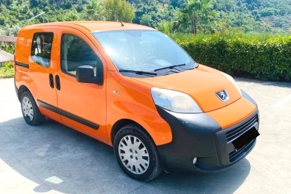 Auto in Vendita a Tirana - 5,300 Euro