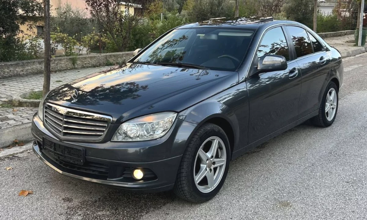 Auto in Vendita a Tirana, Mercedes-Benz, 2008 Diesel,Kambio Manual Pagamento 4,600  Euro.