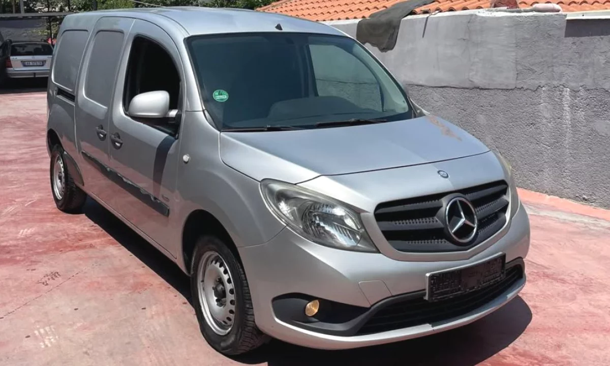 Auto in Vendita a Tirana, Mercedes-Benz, 2015 Diesel,Kambio Automatik Pagamento 5,900  Euro.