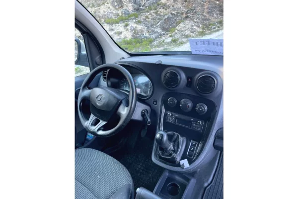 Auto in Vendita a Tirana - 5,900 Euro