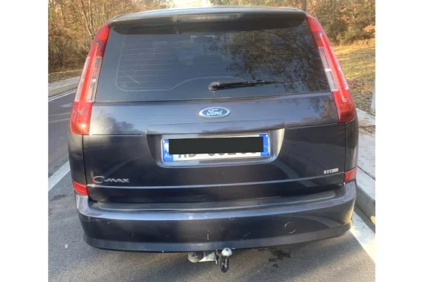Auto in Vendita a Tirana - 2,800 Euro
